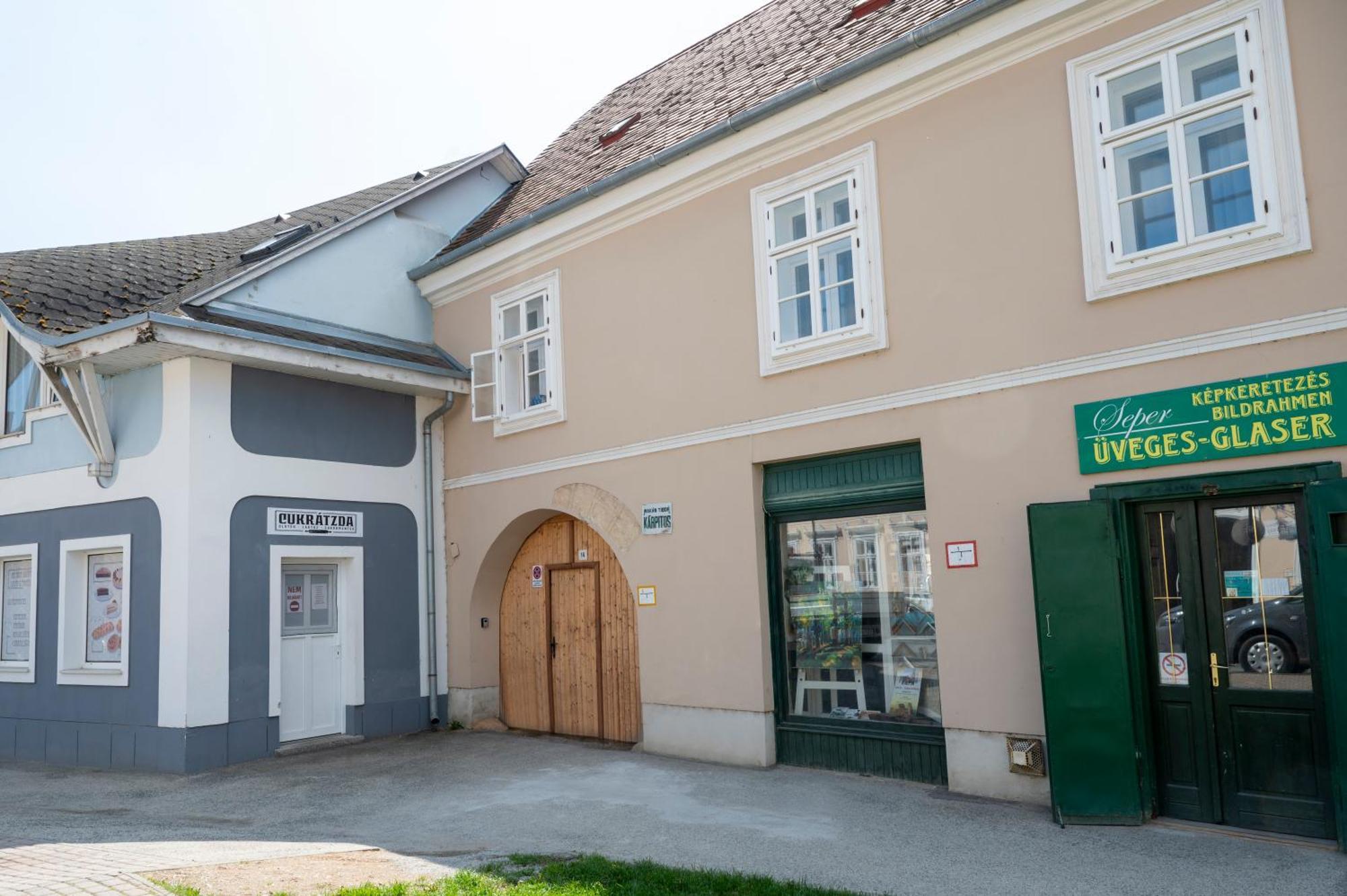 Modern Medival Apartment Koszeg Exterior photo